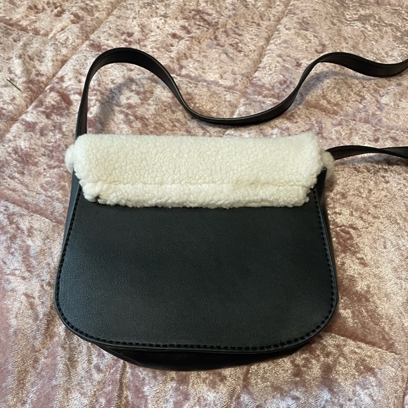 JustFab LEATHER CLUTCH PURSE WITH LONG STRAP - Picture 5 of 11